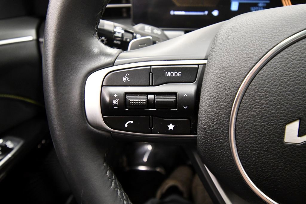 Certified 2025 Kia K5 GT image 21