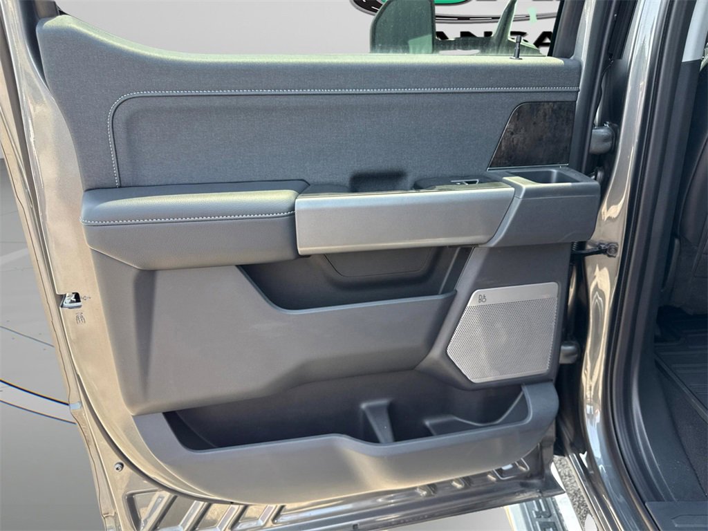New 2025 Ford F350 Lariat w/ Chrome Package image 12