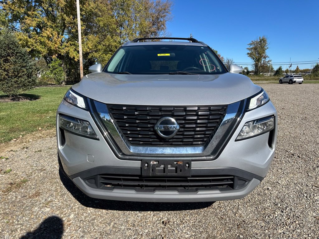 Used 2021 Nissan Rogue SV w/ Premium Package AWD/4WD image 2