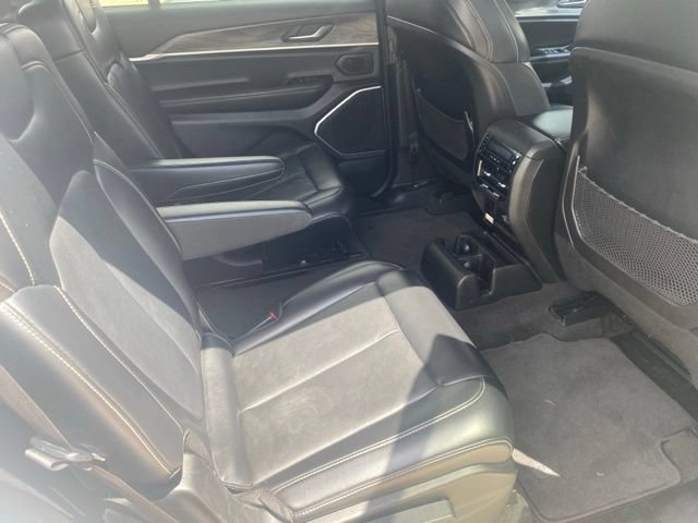Used 2021 Jeep Grand Cherokee L Limited RWD image 15