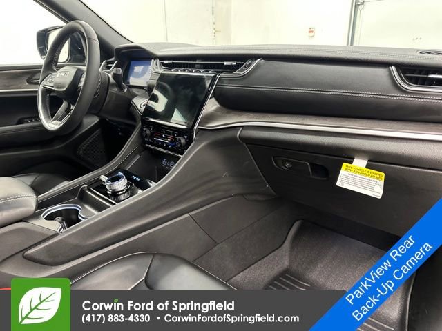 Used 2025 Jeep Grand Cherokee Limited w/ Trailer Tow Package image 10