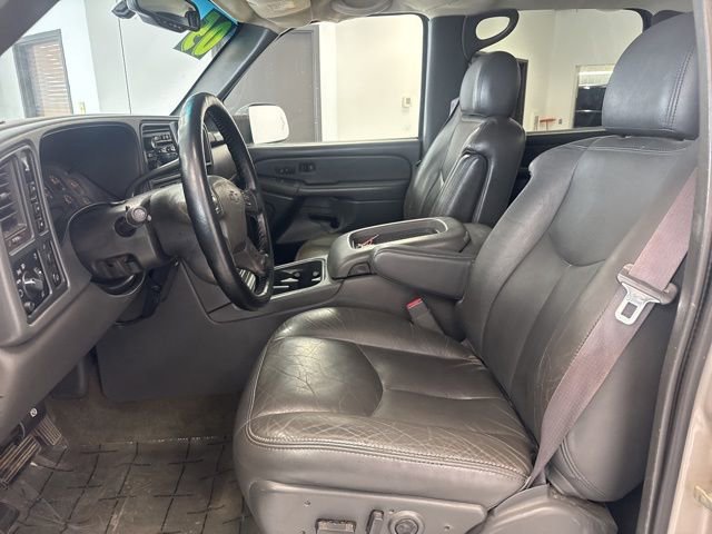 Used 2005 Chevrolet Silverado 3500 LT w/ Heavy-Duty Power Package image 13