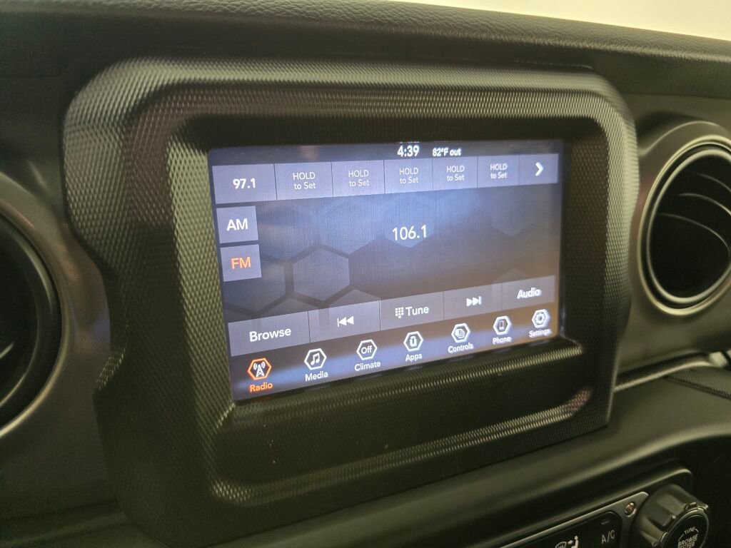 Used 2022 Jeep Wrangler Unlimited Sport image 26