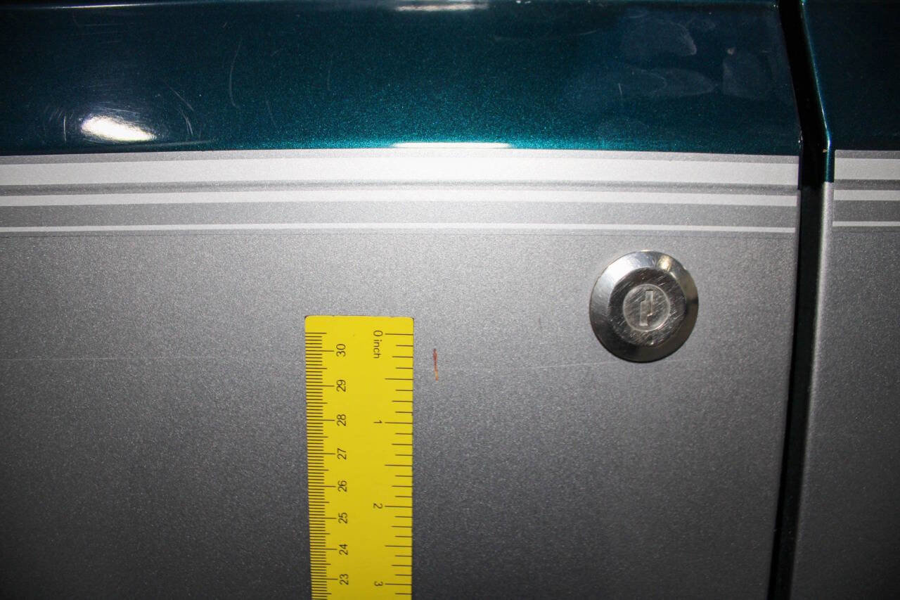 Used 1994 Ford Bronco XLT image 33