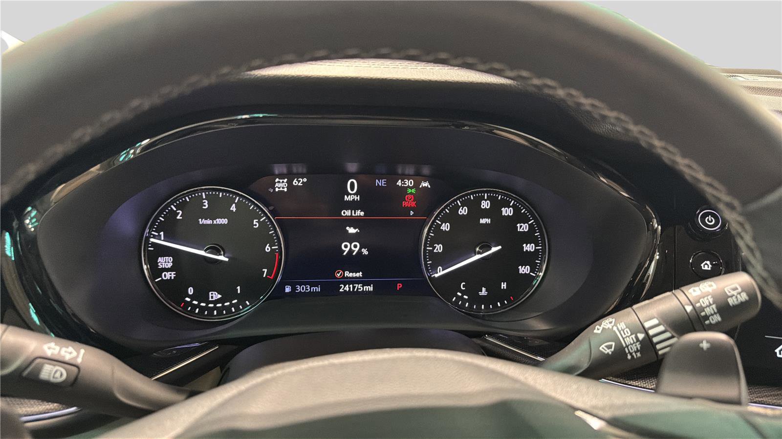 Used 2023 Buick Envision Essence image 12