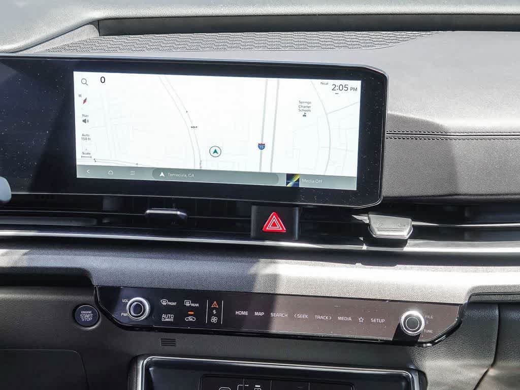 Certified 2025 Kia Carnival SX FWD image 12