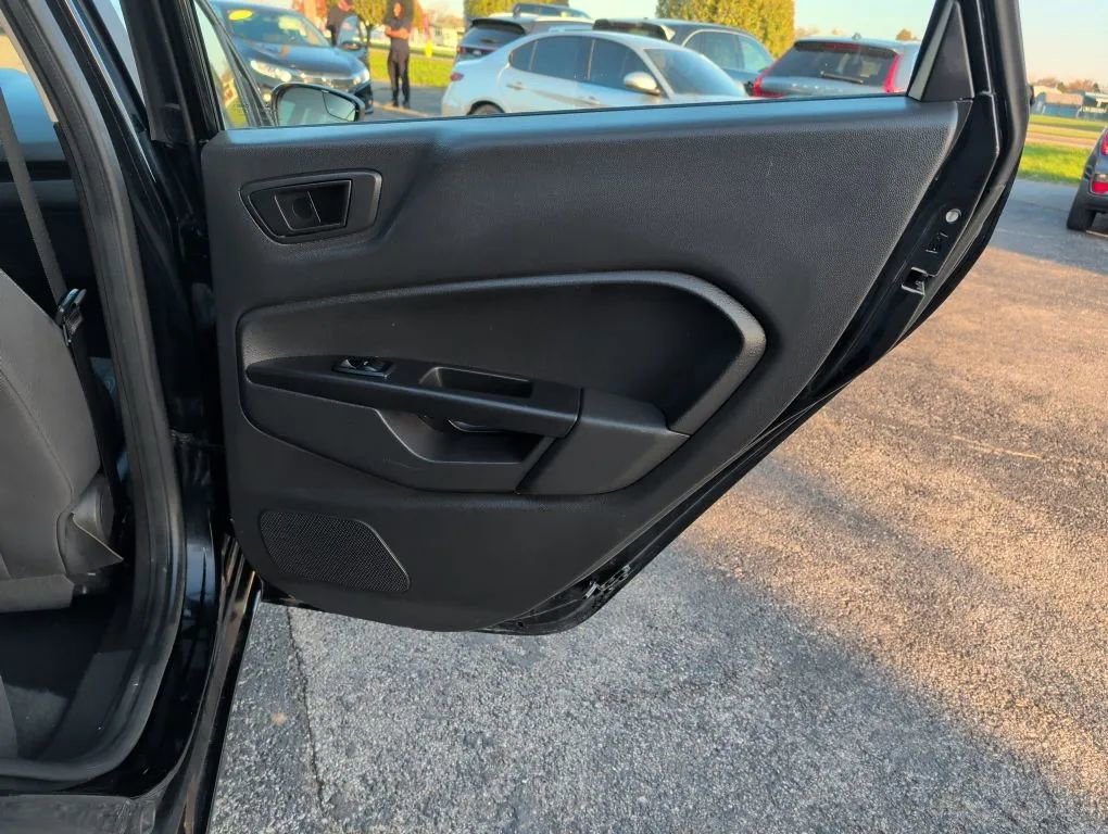 Used 2019 Ford Fiesta SE w/ Equipment Group 201A image 15