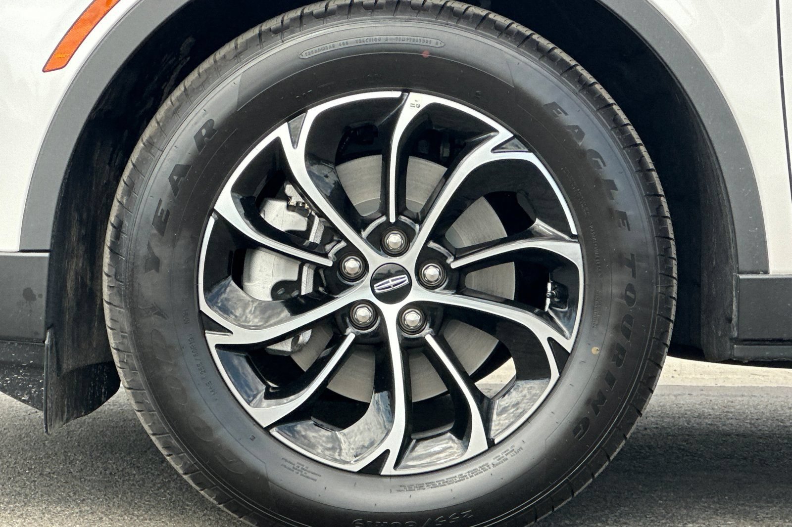 New 2026 Lincoln Nautilus Premier w/ Equipment Group 102A AWD/4WD image 25
