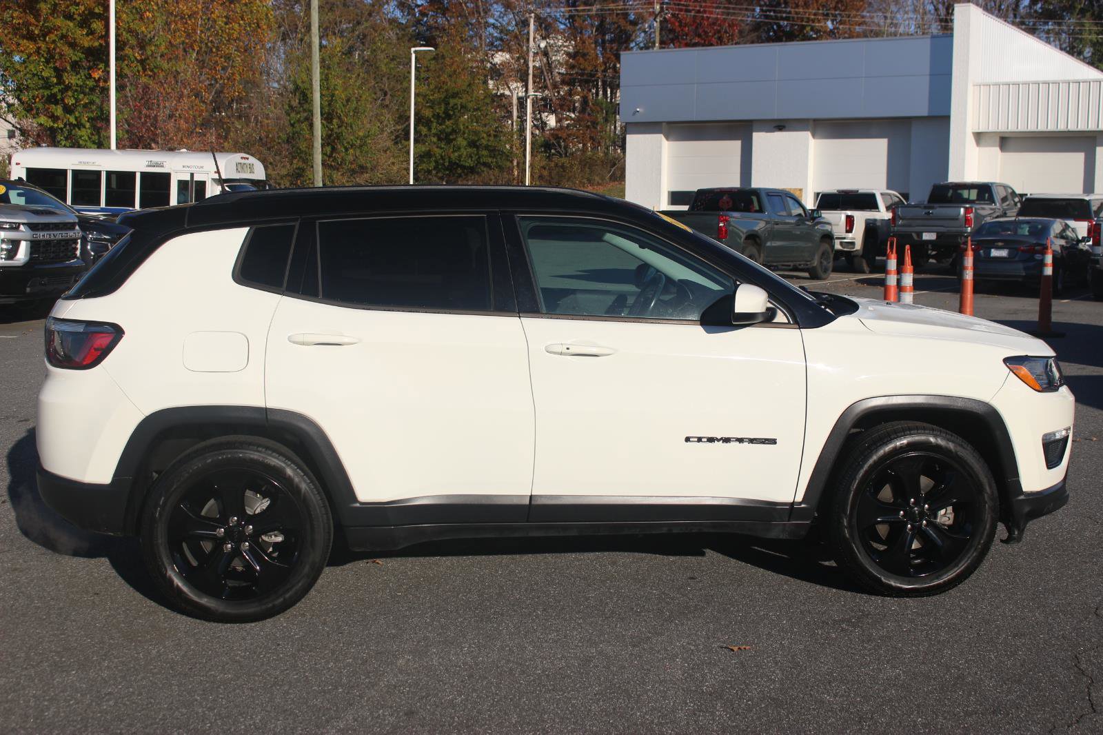 Used 2021 Jeep Compass Latitude w/ Sun and Sound Group image 8