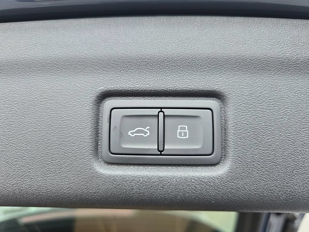 New 2027 Audi Q6 e-tron Premium Plus AWD/4WD image 13