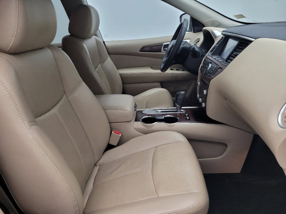 Used 2018 Nissan Pathfinder Platinum w/ Cargo Package image 21