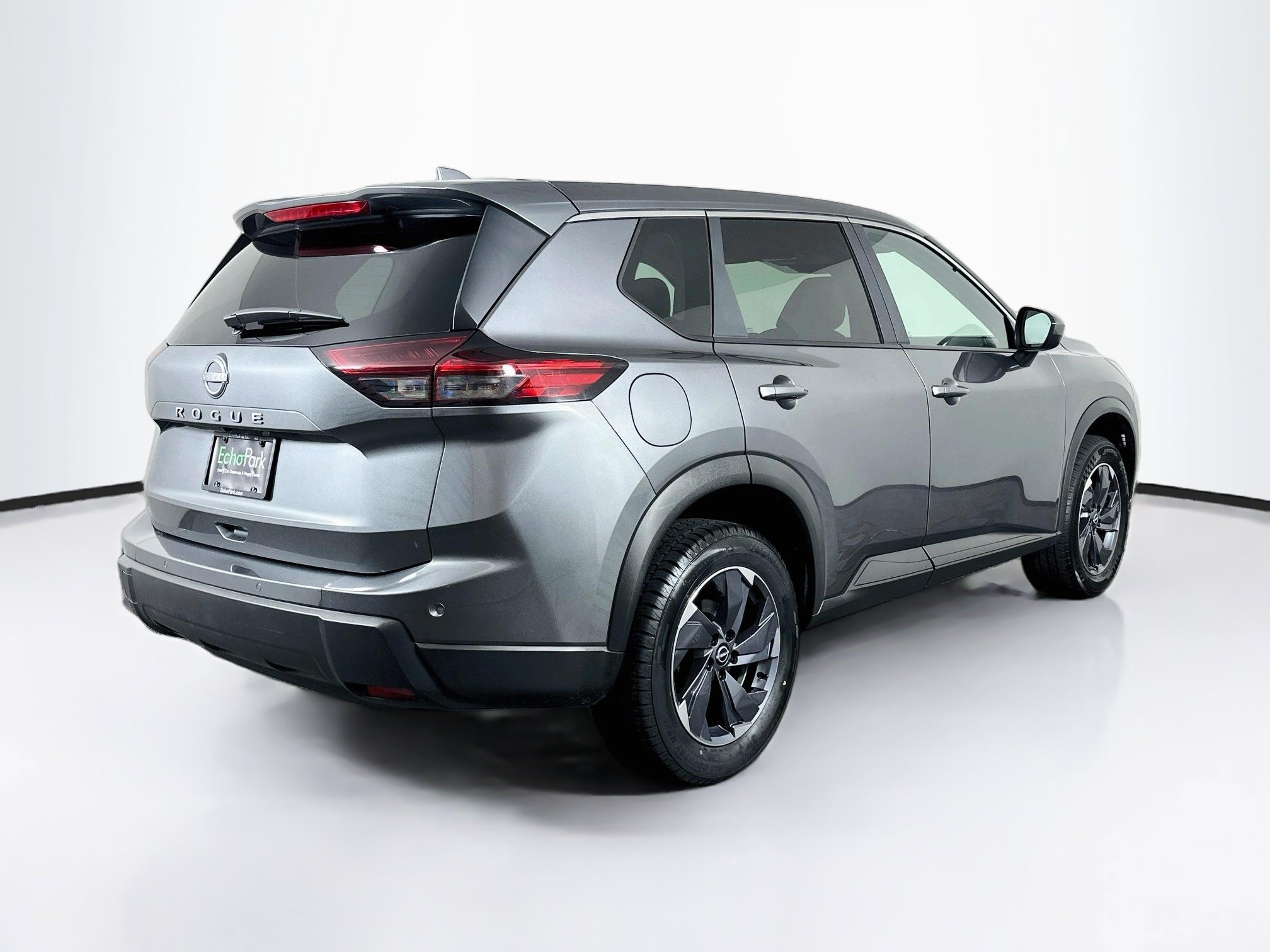 Used 2026 Nissan Rogue SV FWD image 9