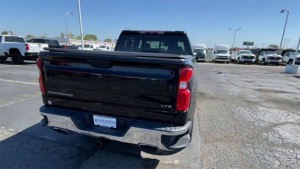 Used 2022 Chevrolet Silverado 1500 LTZ w/ LTZ Premium Package image 9