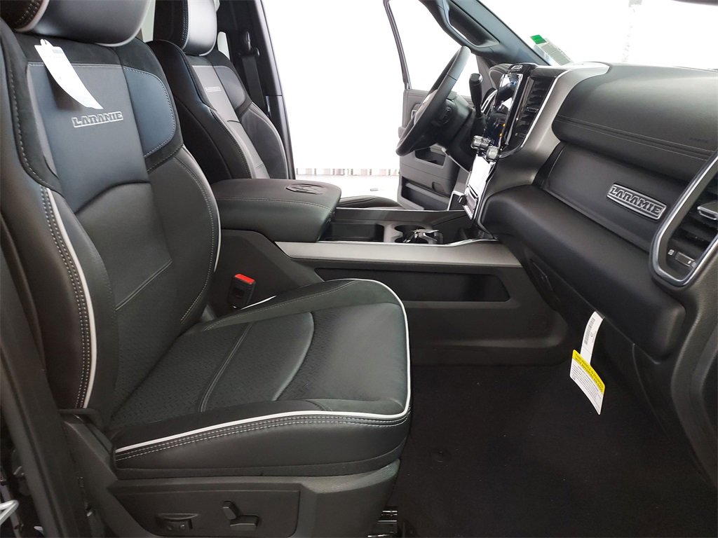 New 2026 RAM 2500 Laramie w/ Night Edition image 31