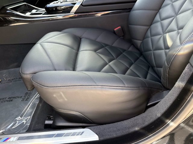 Used 2026 BMW 740i RWD image 18