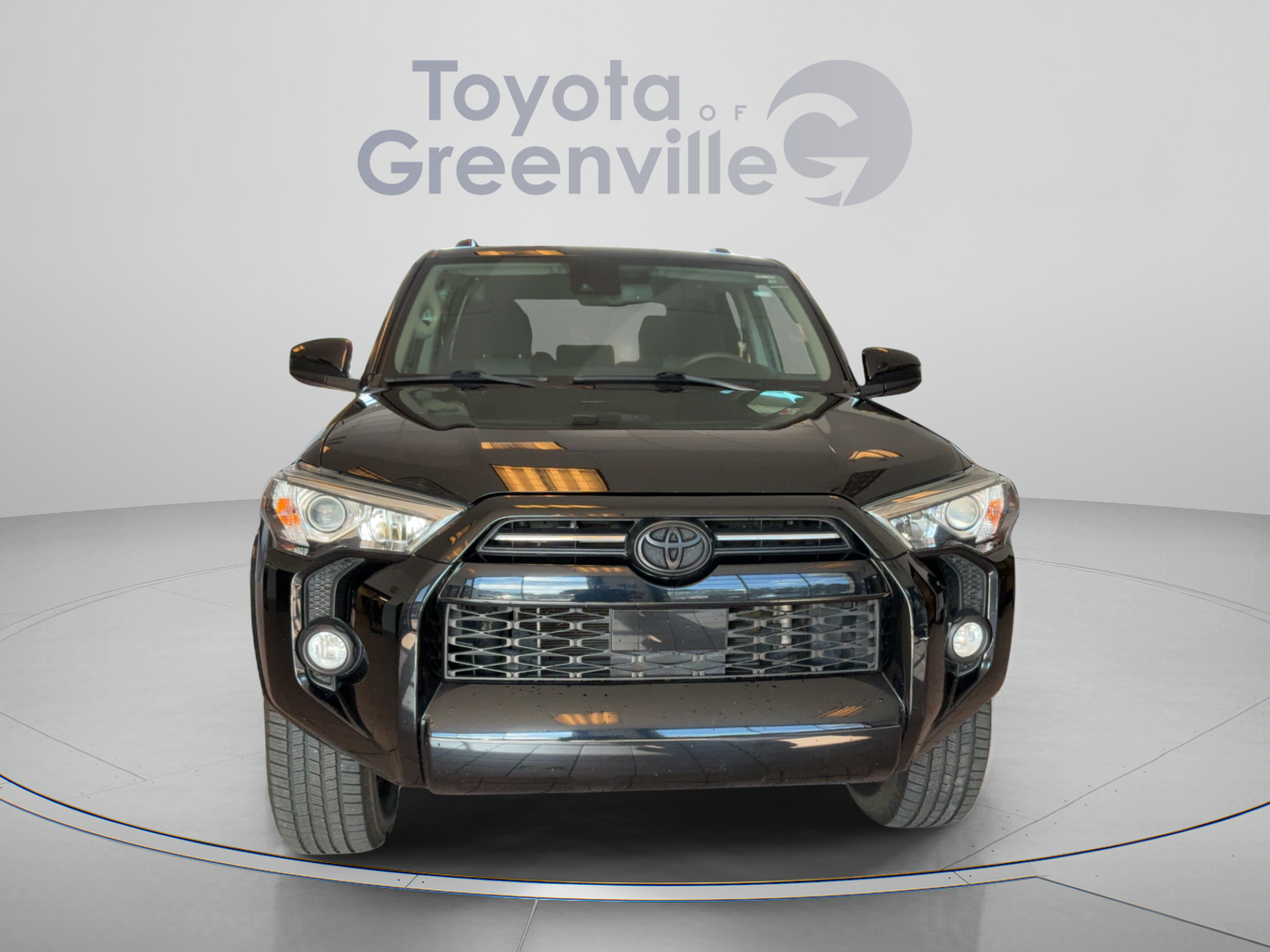 Used 2020 Toyota 4Runner SR5 AWD/4WD image 9