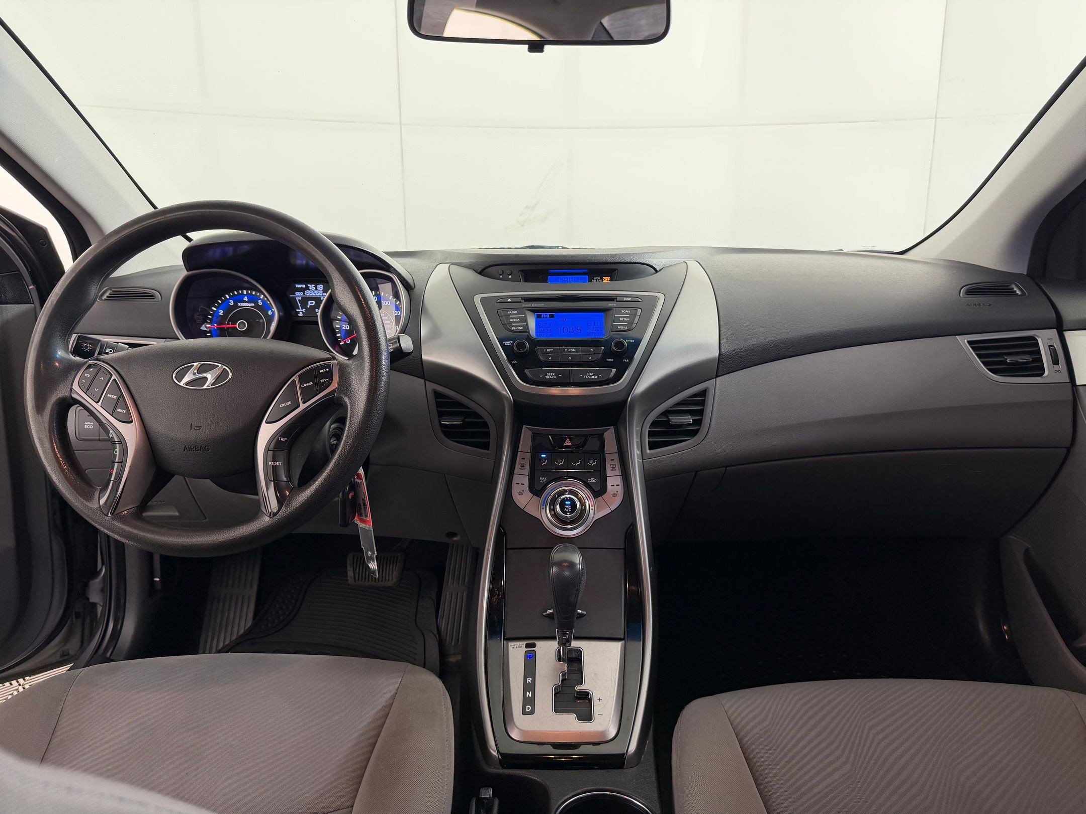 Used 2013 Hyundai Elantra GLS w/ Preferred Pkg image 15