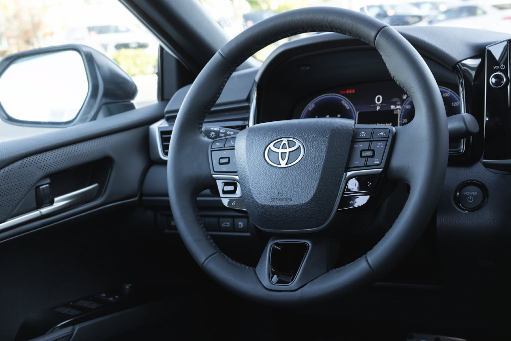 New 2026 Toyota Camry XSE FWD image 10