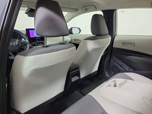 Used 2025 Toyota Corolla LE image 11