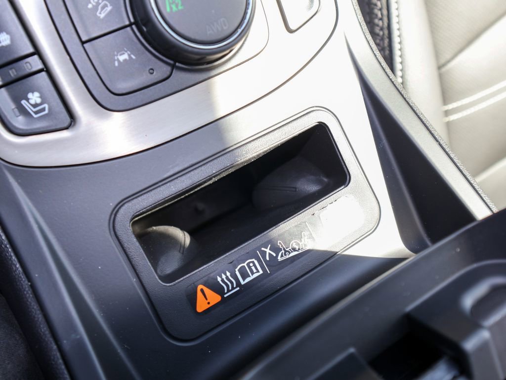 Used 2024 GMC Terrain Denali w/ Black Diamond Edition image 25