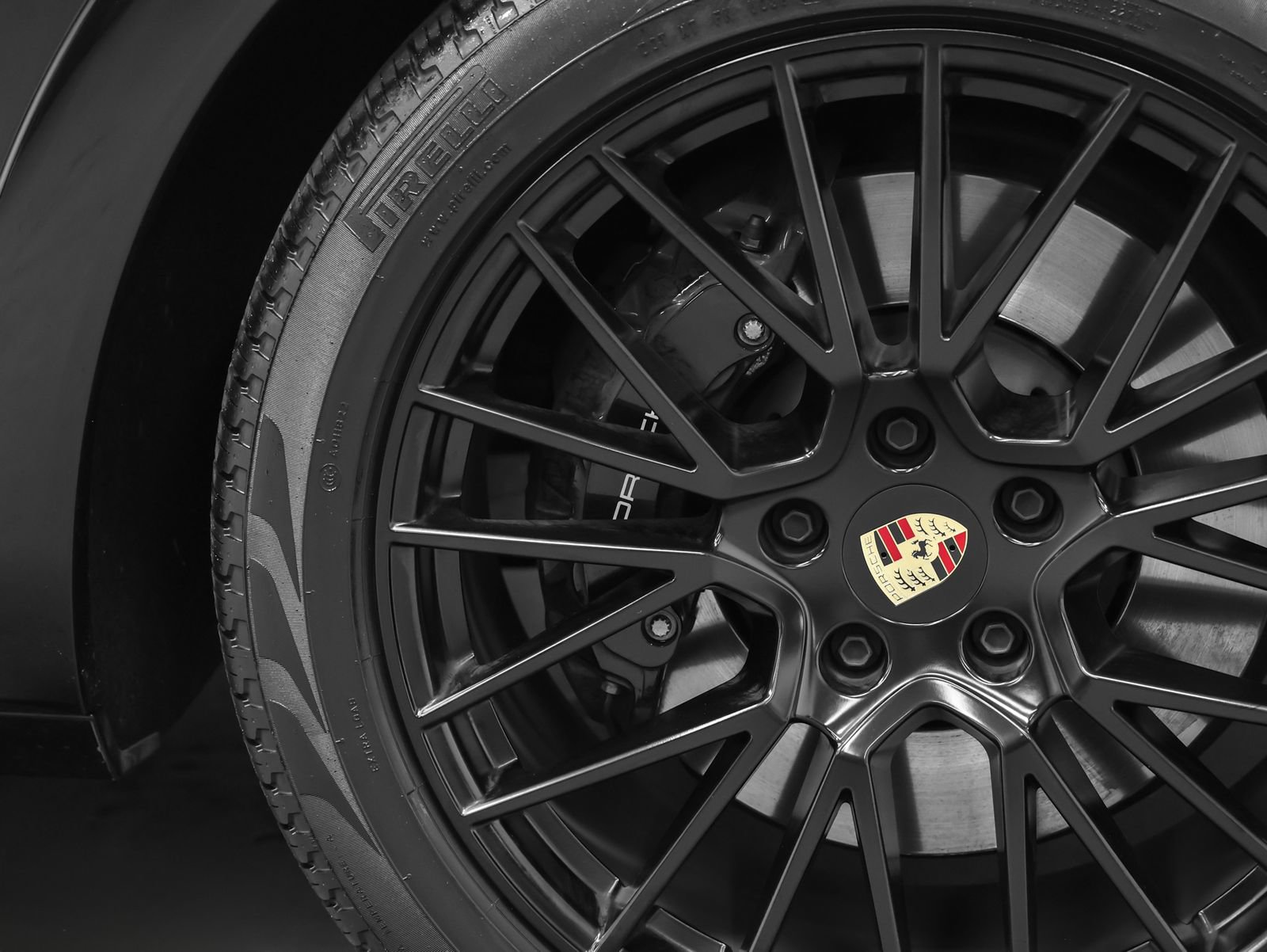 Certified 2023 Porsche Cayenne GTS AWD/4WD image 16