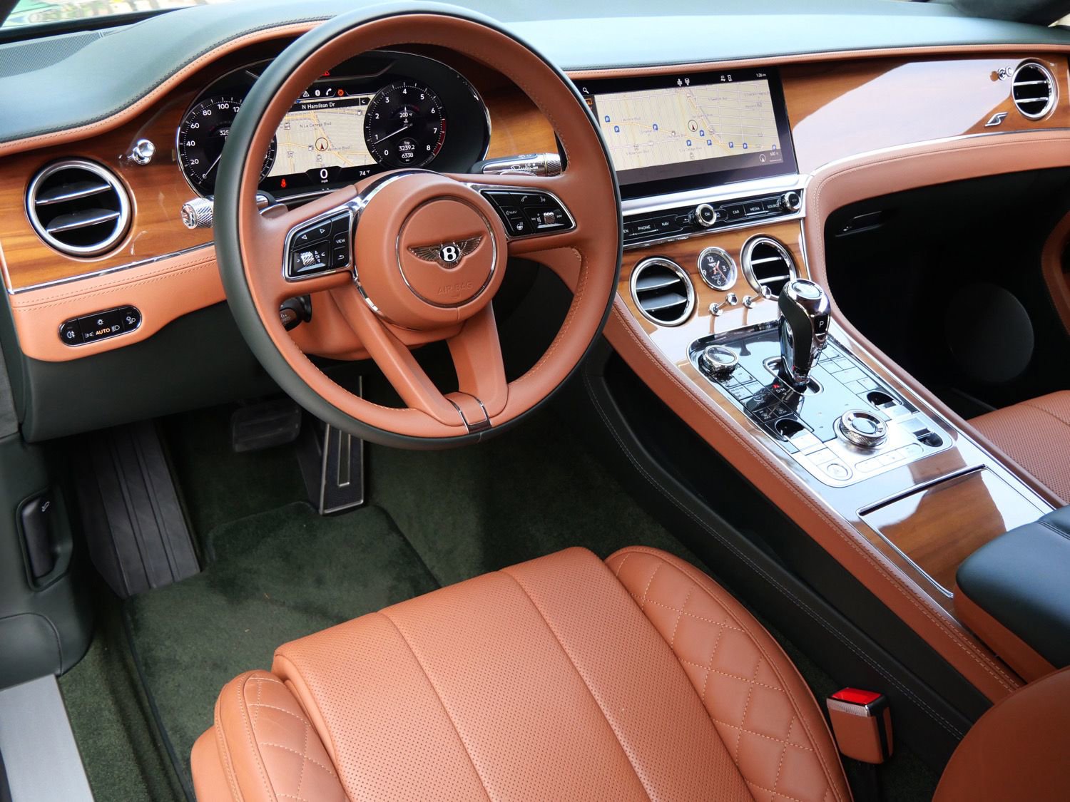 Used 2023 Bentley Continental GT V8 image 11