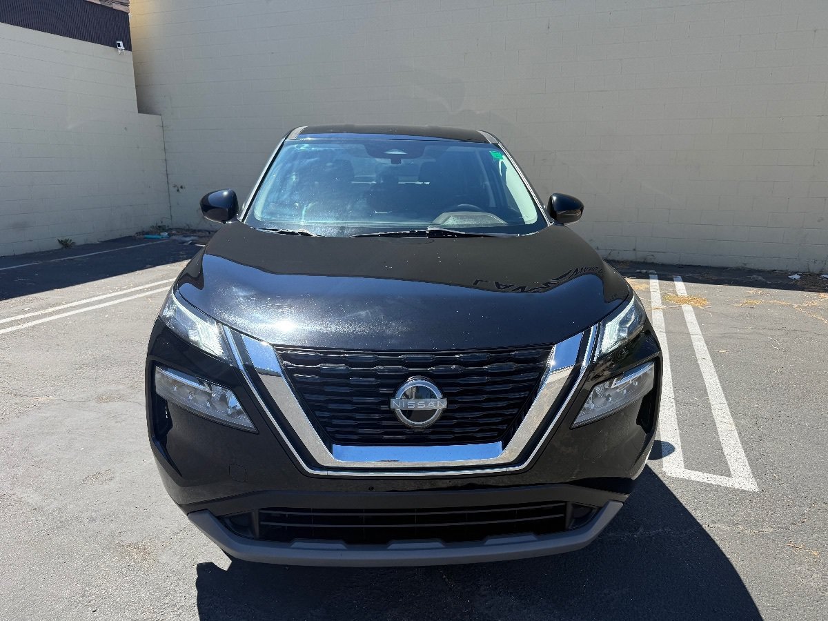 Used 2023 Nissan Rogue SV AWD/4WD image 2