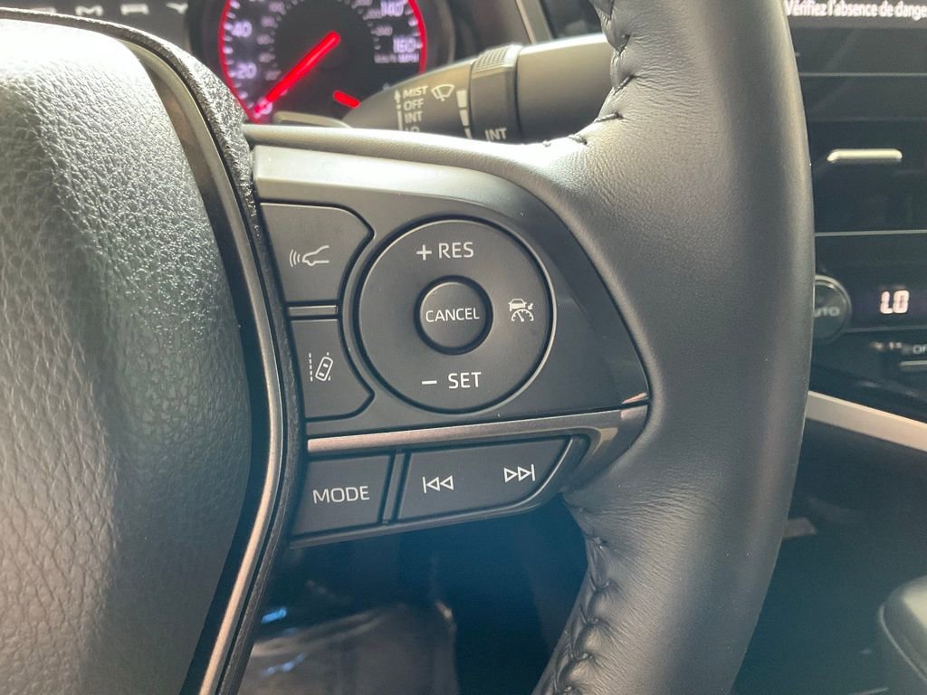 Used 2022 Toyota Camry XSE FWD image 13