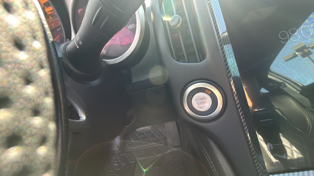 Used 2016 Nissan 370Z Coupe RWD image 28