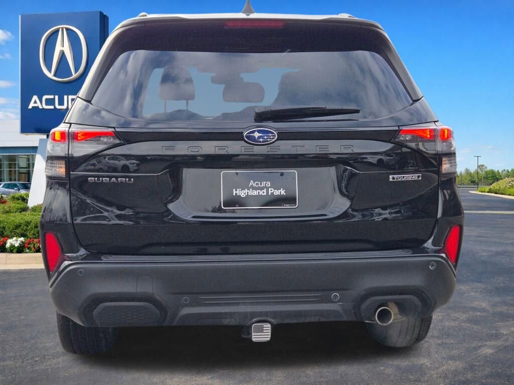 Used 2025 Subaru Forester Touring image 17