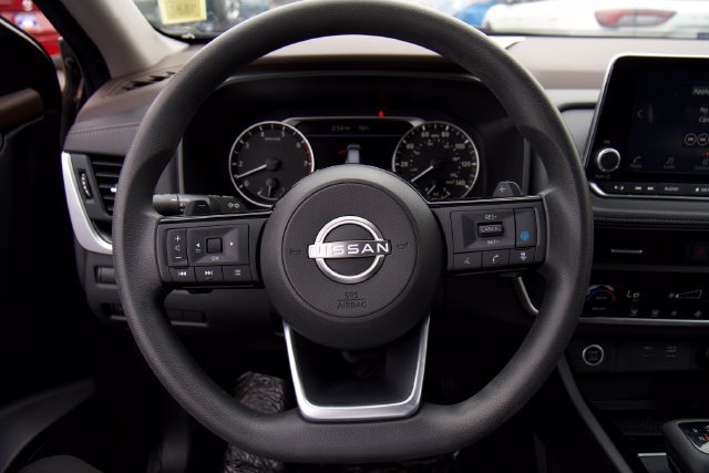 Used 2023 Nissan Rogue SV AWD/4WD image 20