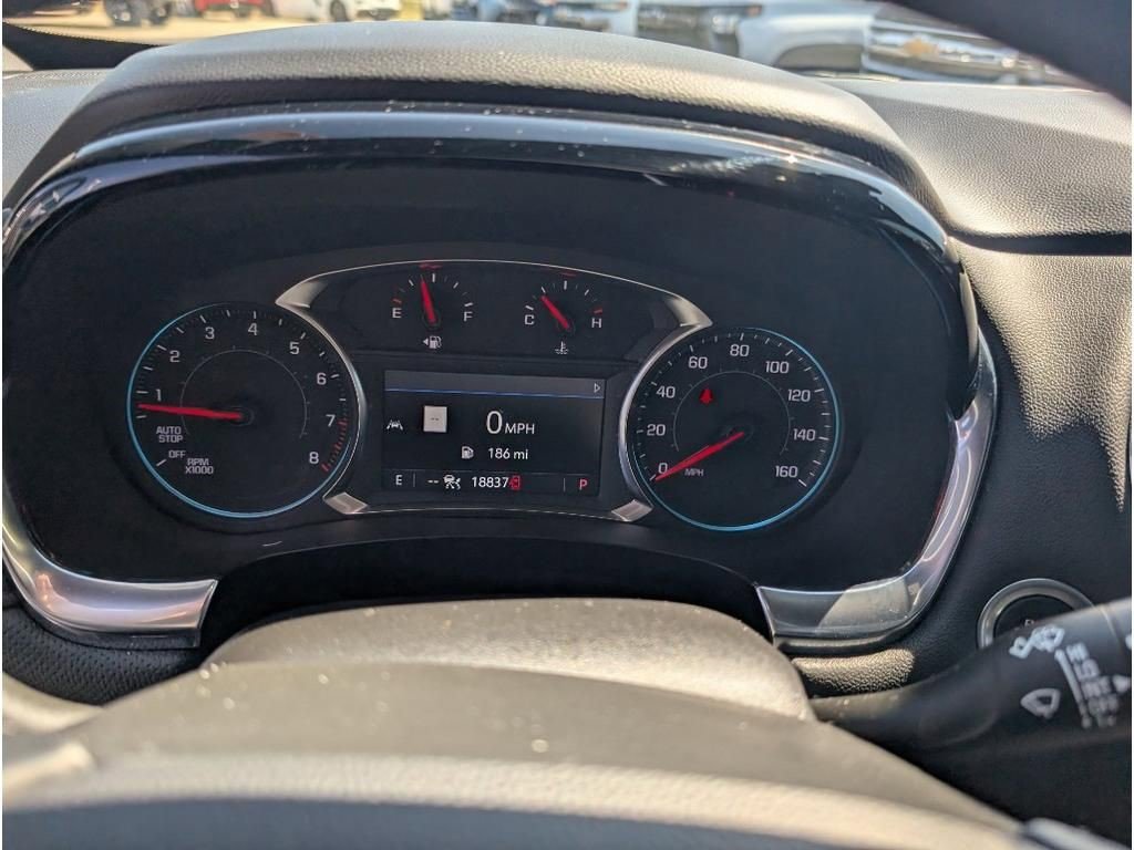 Used 2023 Chevrolet Traverse RS image 13