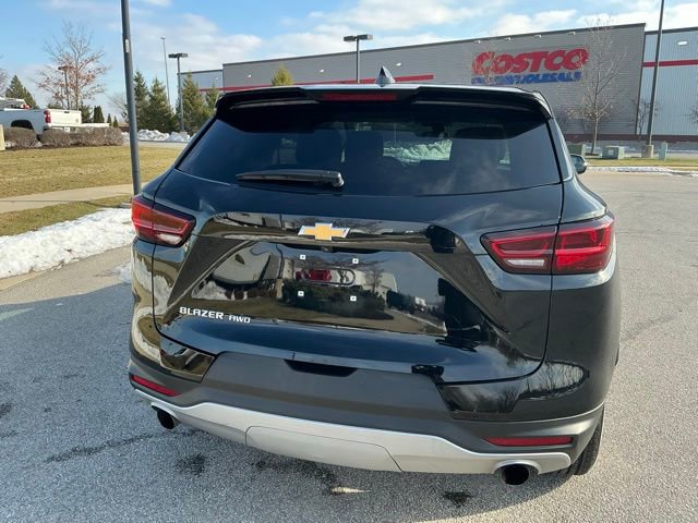 Used 2025 Chevrolet Blazer LT image 12