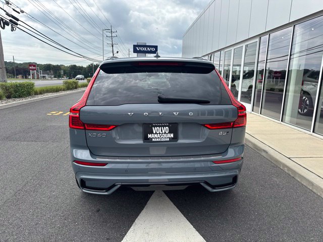 Certified 2024 Volvo XC60 B5 Core w/ Protection Package Premier AWD/4WD image 4