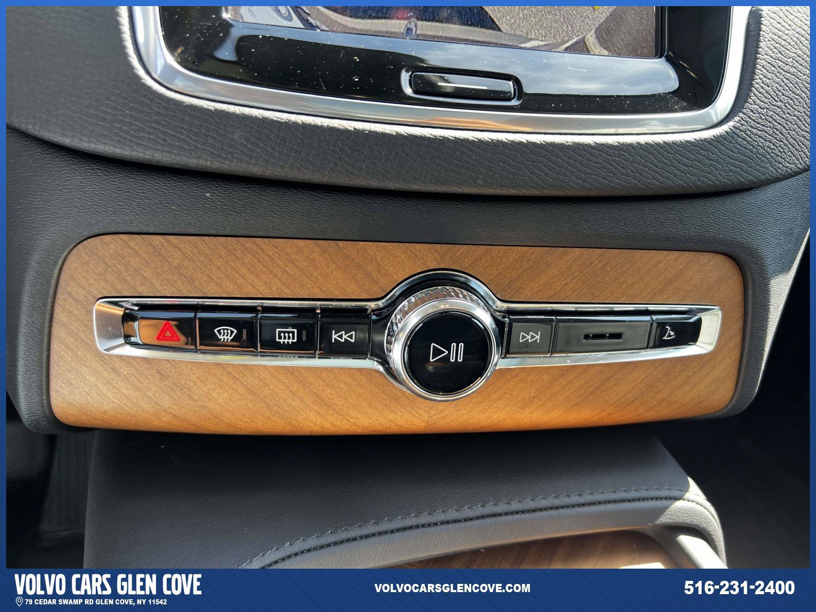 Used 2025 Volvo XC90 T8 Plus w/ Protection Package Premier AWD/4WD image 30