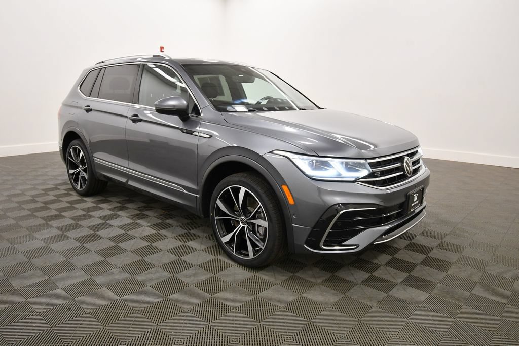 Used 2022 Volkswagen Tiguan SEL R-Line AWD/4WD image 9