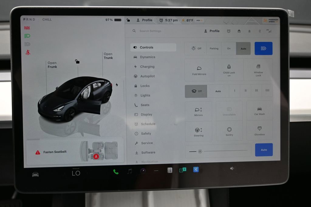 Used 2023 Tesla Model 3 Standard Range RWD image 23