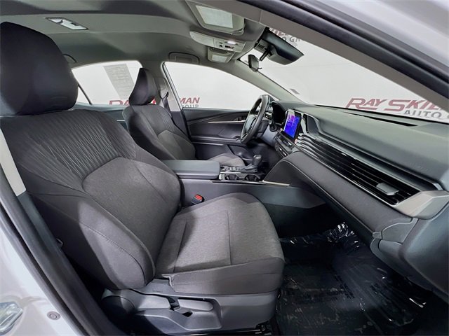 Used 2025 Toyota Camry LE image 37