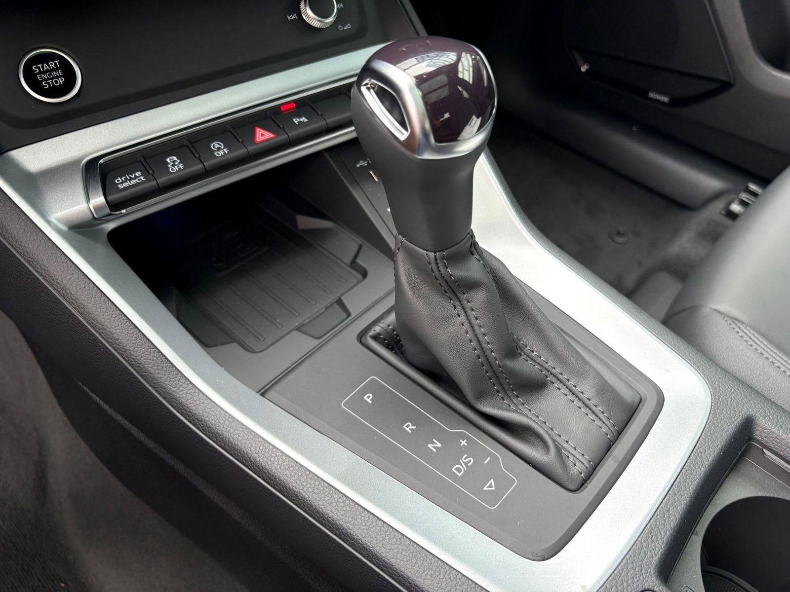 New 2025 Audi Q3 2.0T Premium Plus image 18