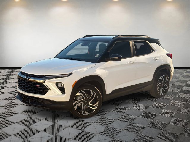Used 2026 Chevrolet TrailBlazer RS w/ Convenience Package FWD image 2