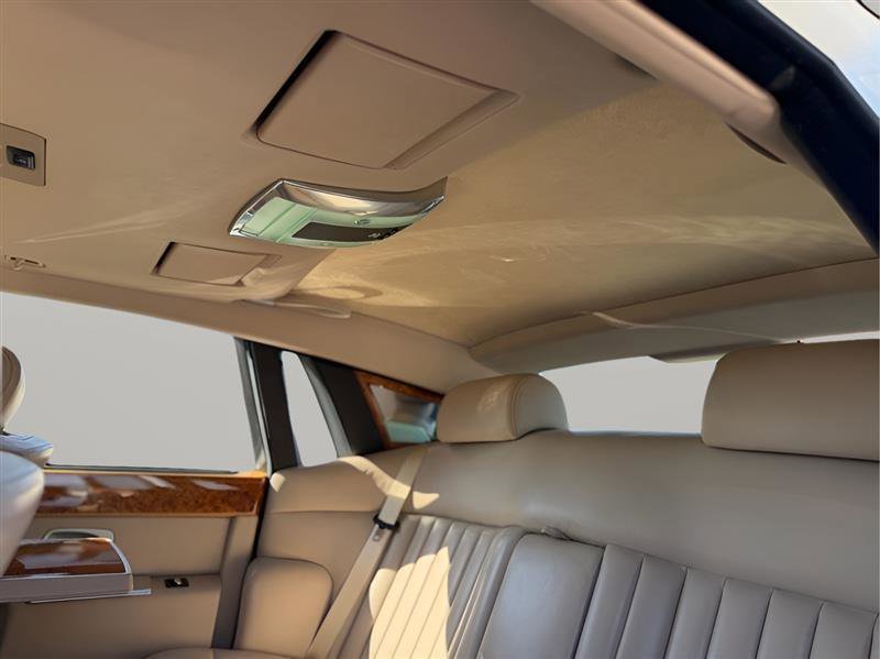 Used 2006 Rolls-Royce Phantom Sedan RWD image 3