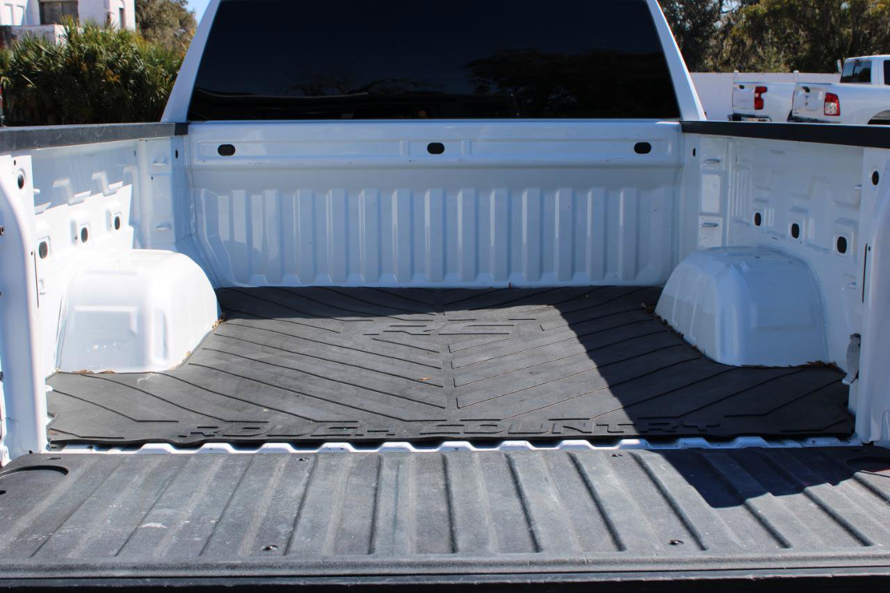 Used 2022 Chevrolet Silverado 1500 RST RWD image 7