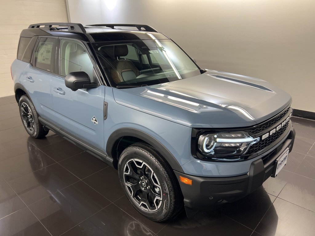 New 2025 Ford Bronco Sport Outer Banks w/ Outer Banks Tech Package+ image 1