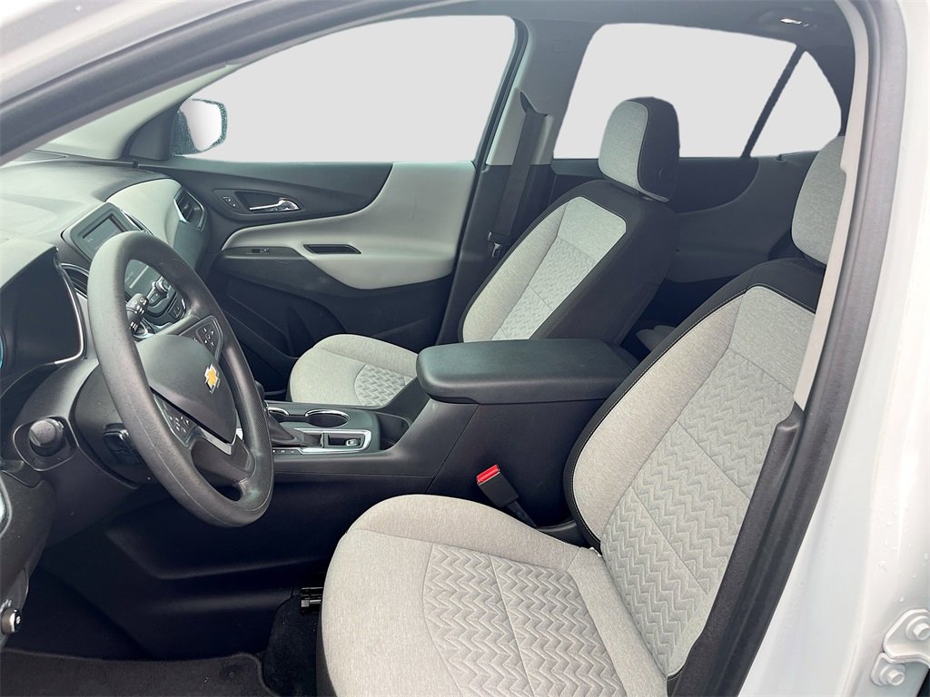 Used 2022 Chevrolet Equinox LS w/ LS Convenience Package image 21