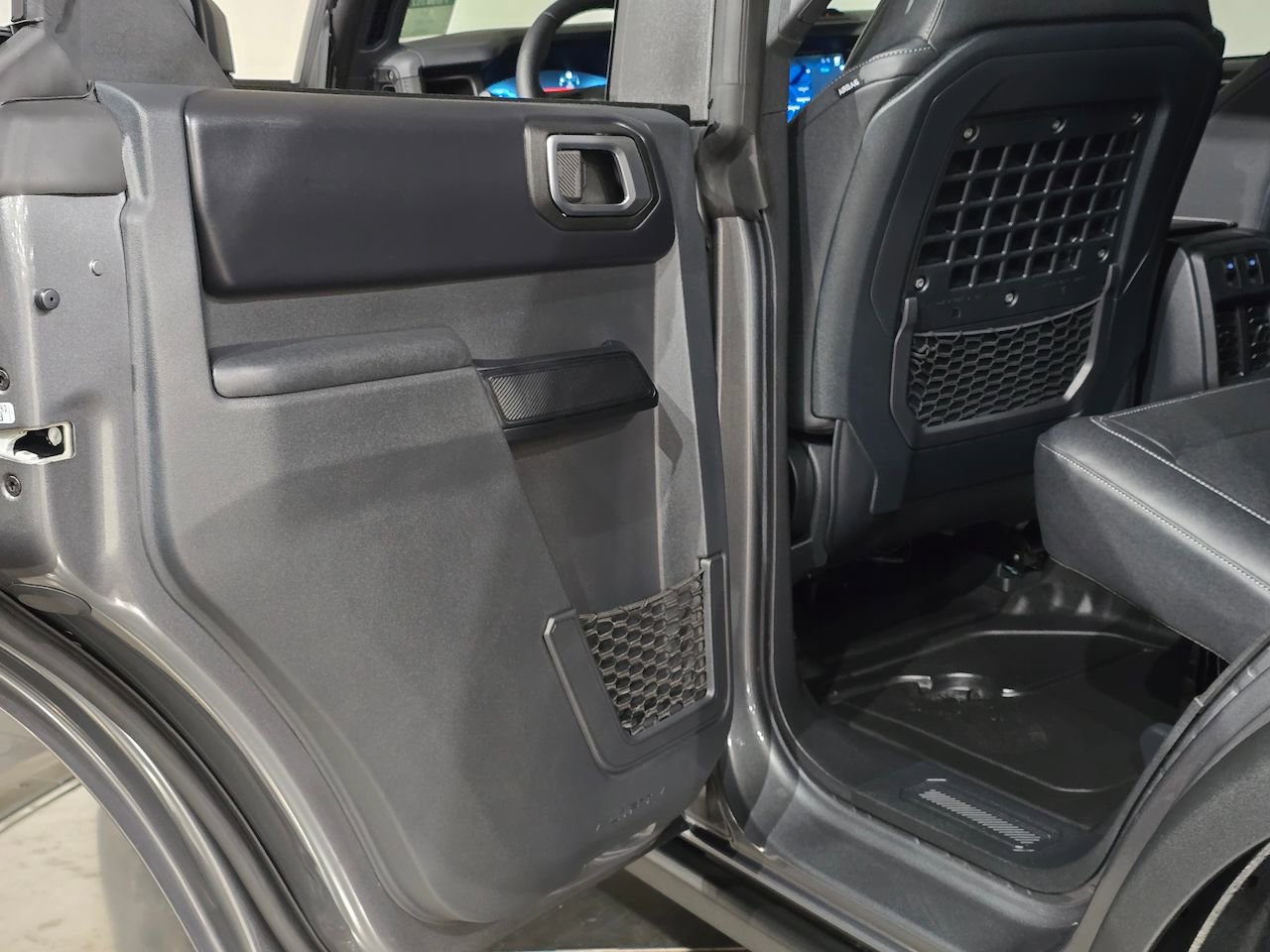 New 2025 Ford Bronco Badlands AWD/4WD image 32
