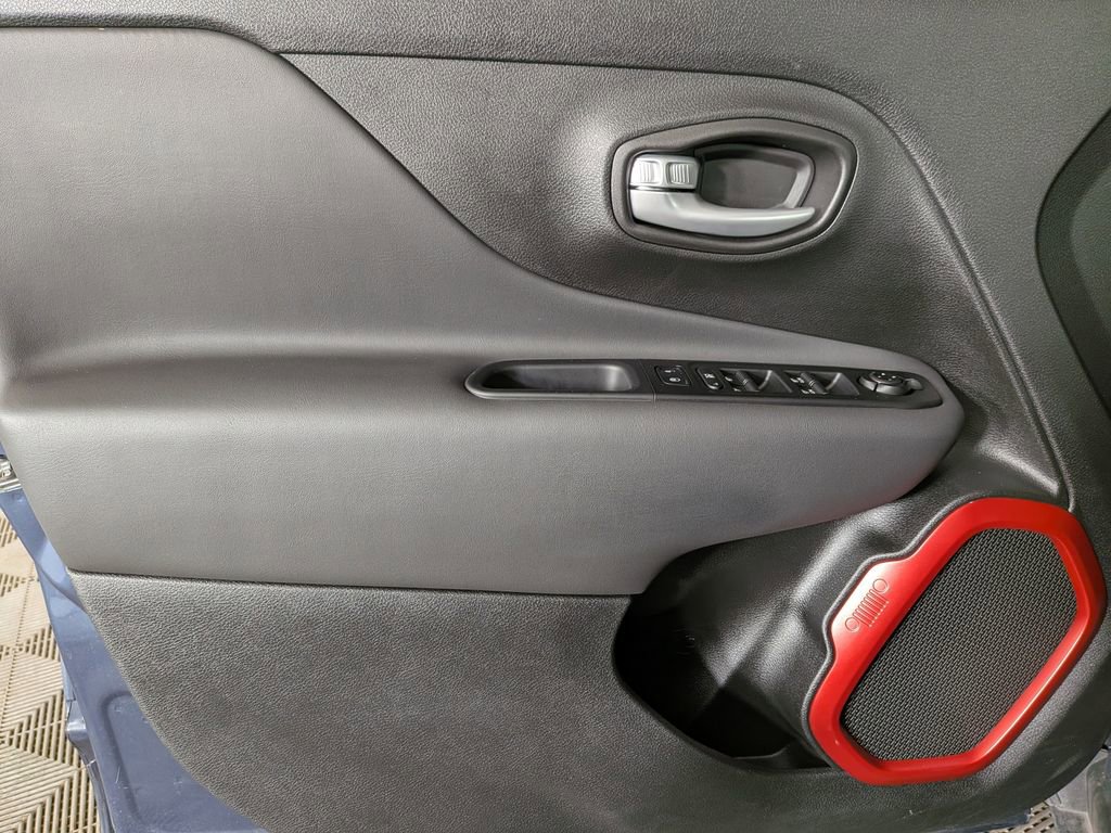 Certified 2023 Jeep Renegade Trailhawk w/ Trailhawk Elite Group image 16