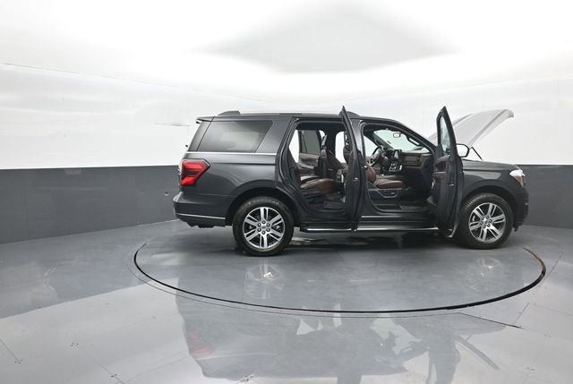 Used 2022 Ford Expedition Limited AWD/4WD image 43