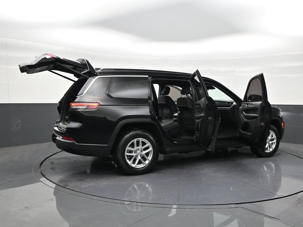 Used 2025 Jeep Grand Cherokee L Laredo w/ Luxury Tech Group I AWD/4WD image 28
