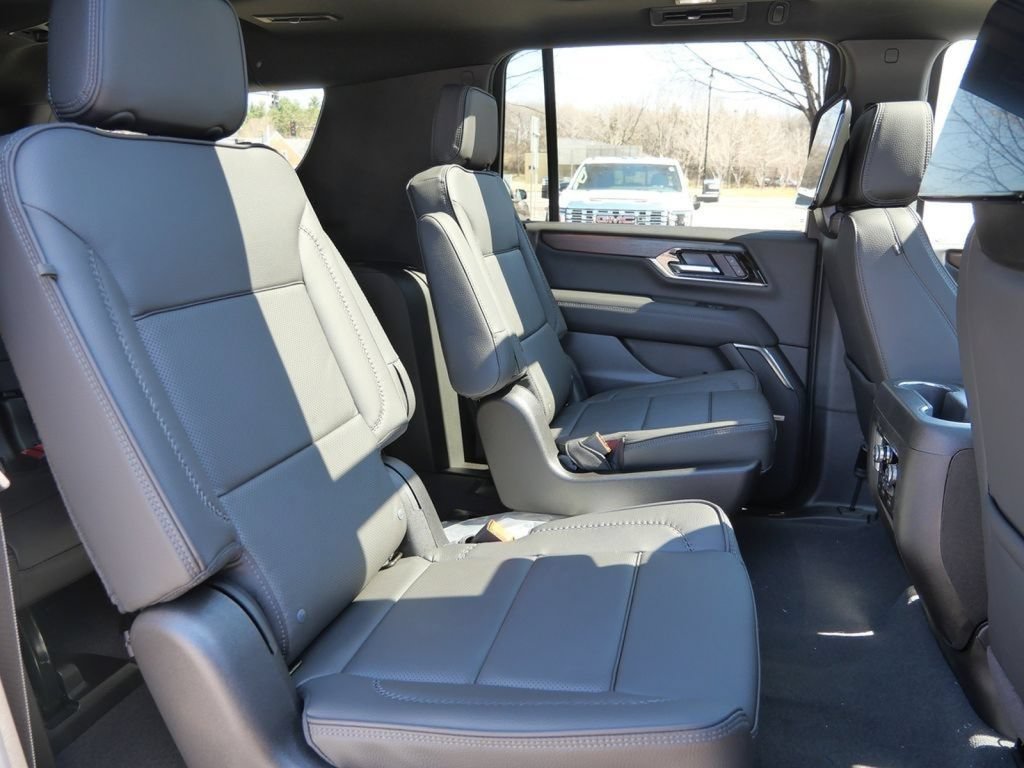 New 2026 GMC Yukon XL Denali w/ Denali Reserve Package AWD/4WD image 34