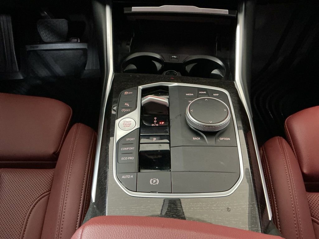 Certified 2024 BMW 330i xDrive Sedan w/ Convenience Package AWD/4WD image 13